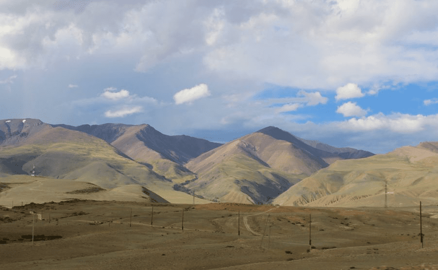 Изображение [Lectoroom] Елена Прудникова ― Горный простор: пишем пейзаж гуашью (2025)