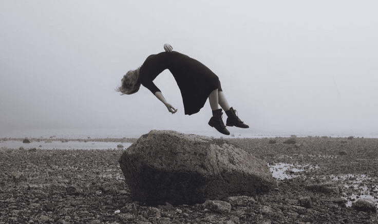 Изображение [Мария Беликова] [Институт Открытого поля] Опоры: потерять и найти. Когда обстоятельства наваливают, а опереться не на кого (2025)