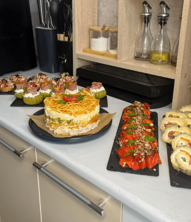 Изображение [Светлана Костенкова] Сборник Шикарные бюджетные закуски (2025)